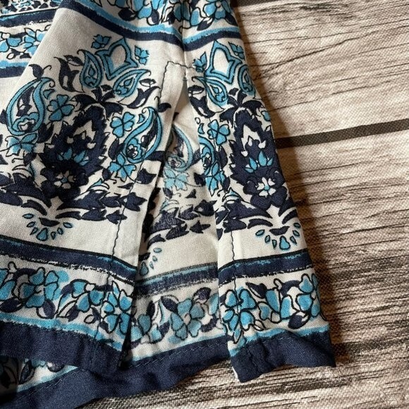 Ava Christine Floral Rayon VNeck Summer Blouse S SM Small White Blue Lightweight - Picture 7 of 11